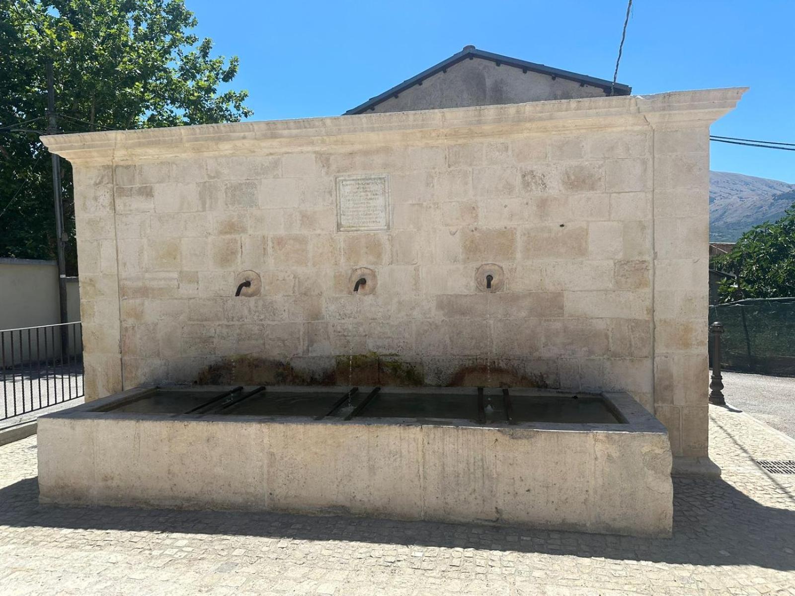 La Castellina Della Fontana - Grande Casa Vacanza Monticchio  Extérieur photo